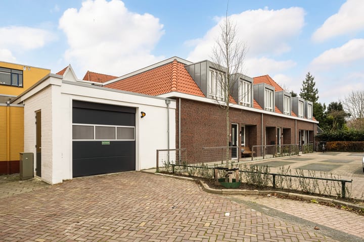 Photo 24 of Billitonstraat 15