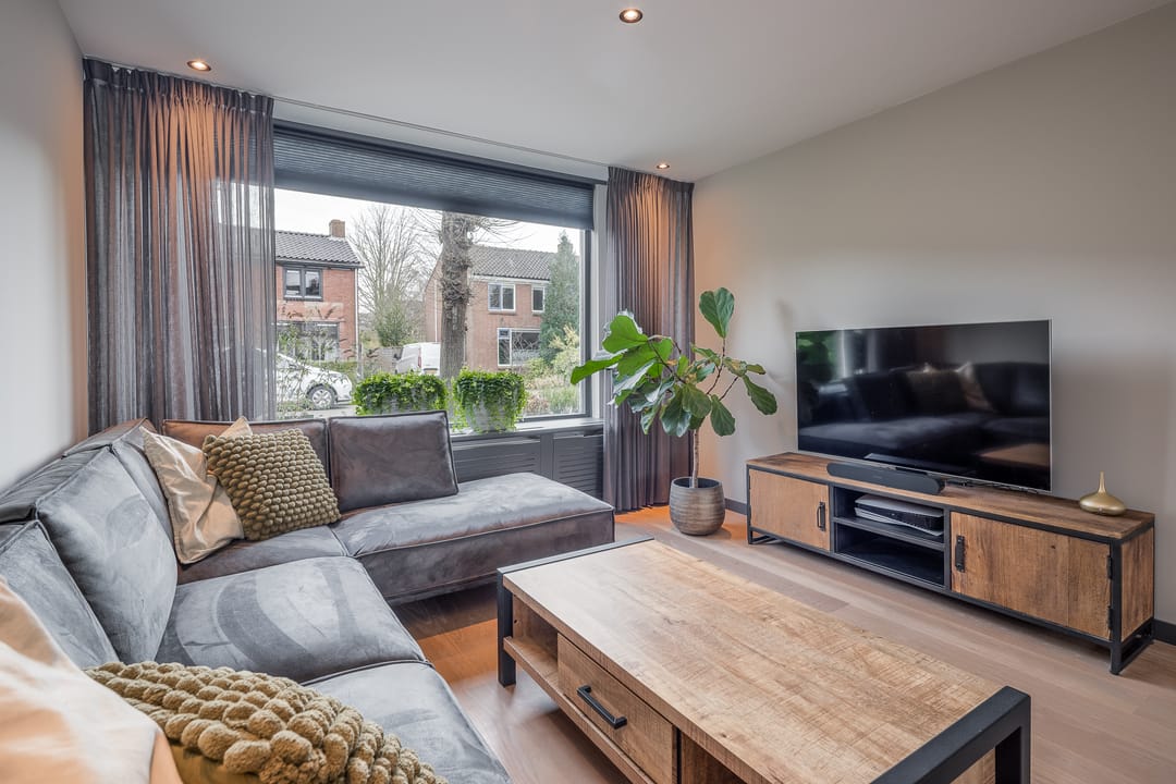 Foto 8 van Julianastraat 24