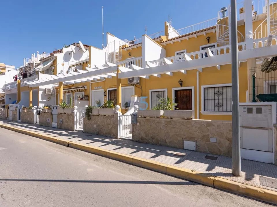 Foto 1 van Calle La Zenia 2