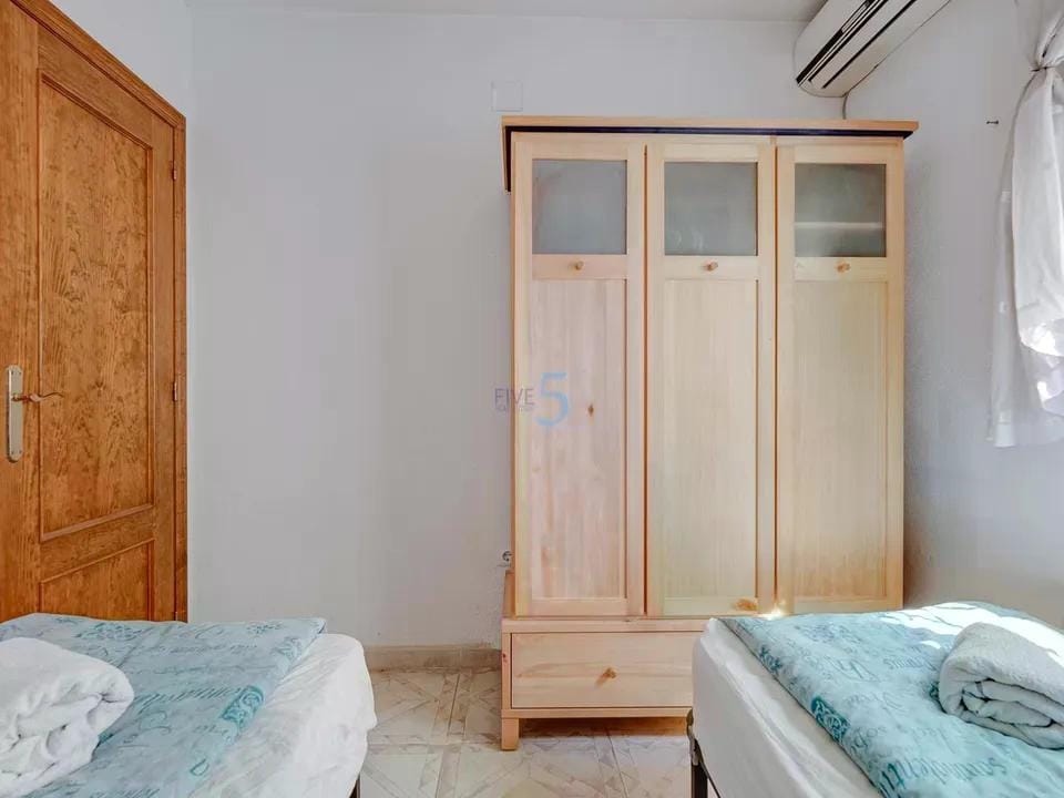 Foto 13 van Calle La Zenia 2