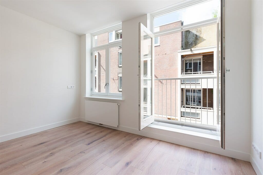 Photo 3 of Rapenburg 31-C