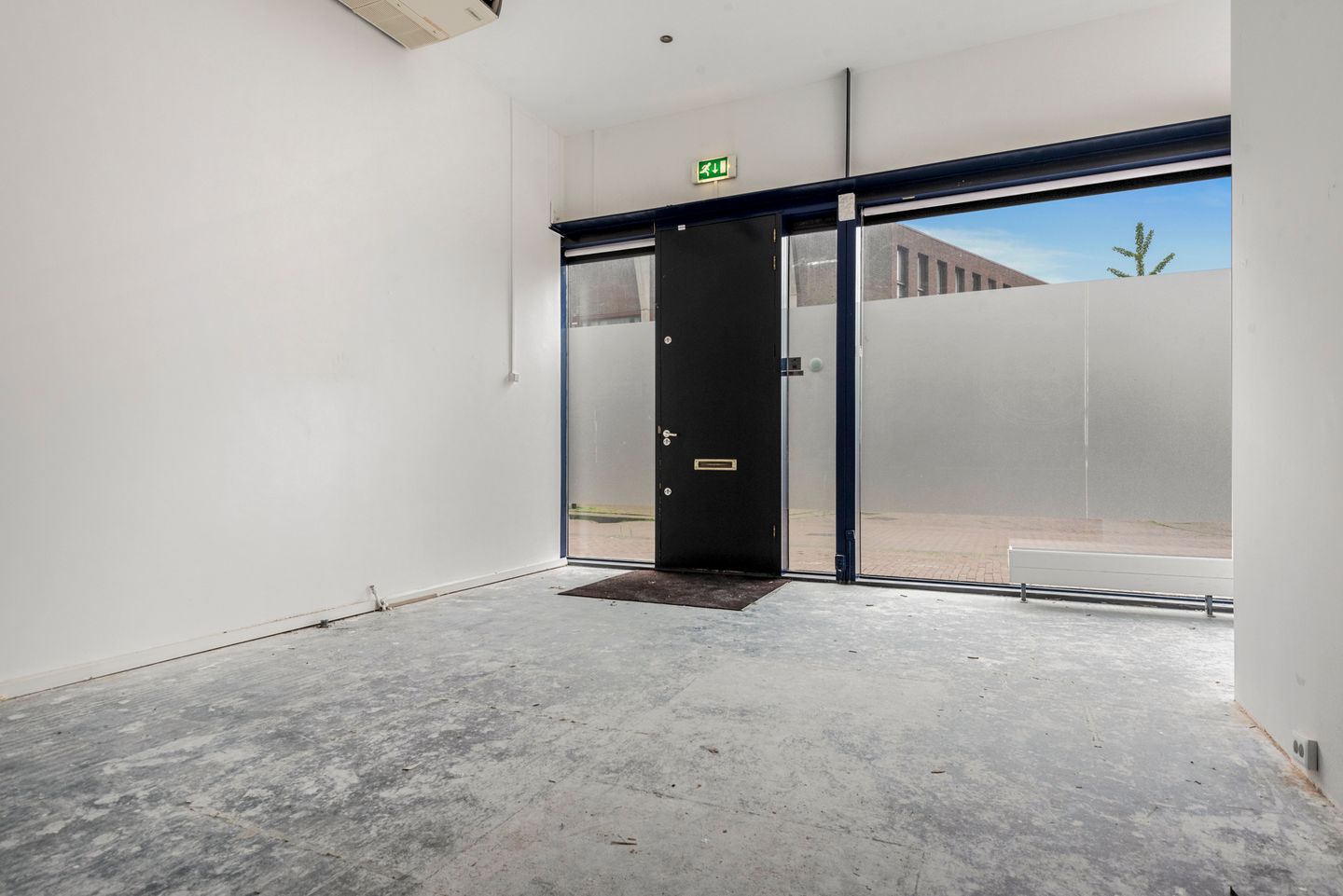 View photo 2 of Baron G.A. Tindalstraat 148