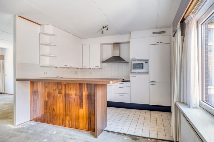 Photo 10 of Schoutenveld 408