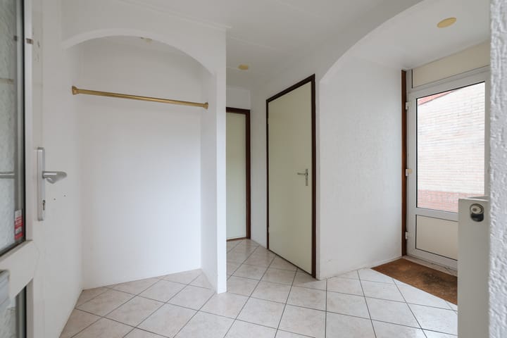 Foto 16 van Ankrot 67