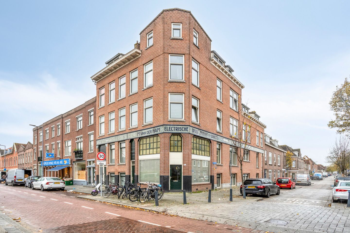 View photo 1 of Hillevliet 15-A