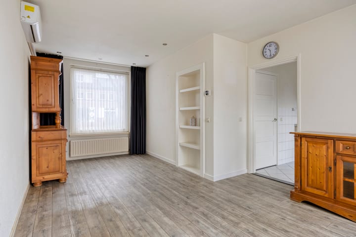 Photo 12 of Michiel de Ruyterlaan 25