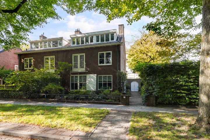 Photo 1 of Burgemeester Jansenstraat 25