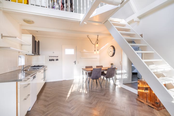 Photo 93 of Rijksweg 4-B