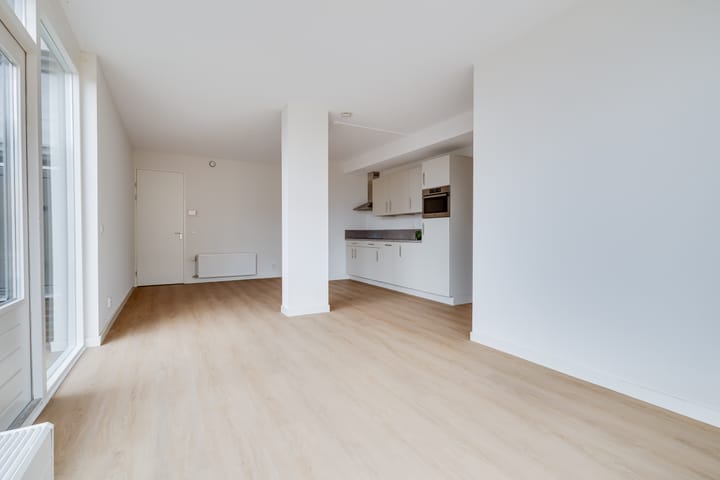 Foto 8 van Helfrichstraat 25-B