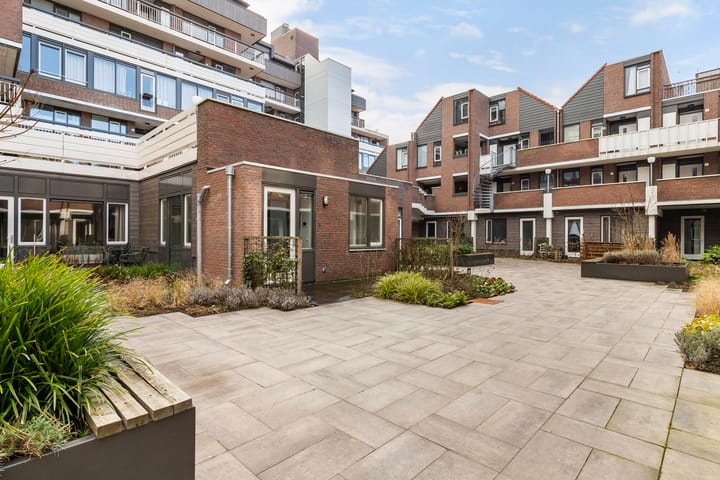 Foto 26 van Helfrichstraat 25-B