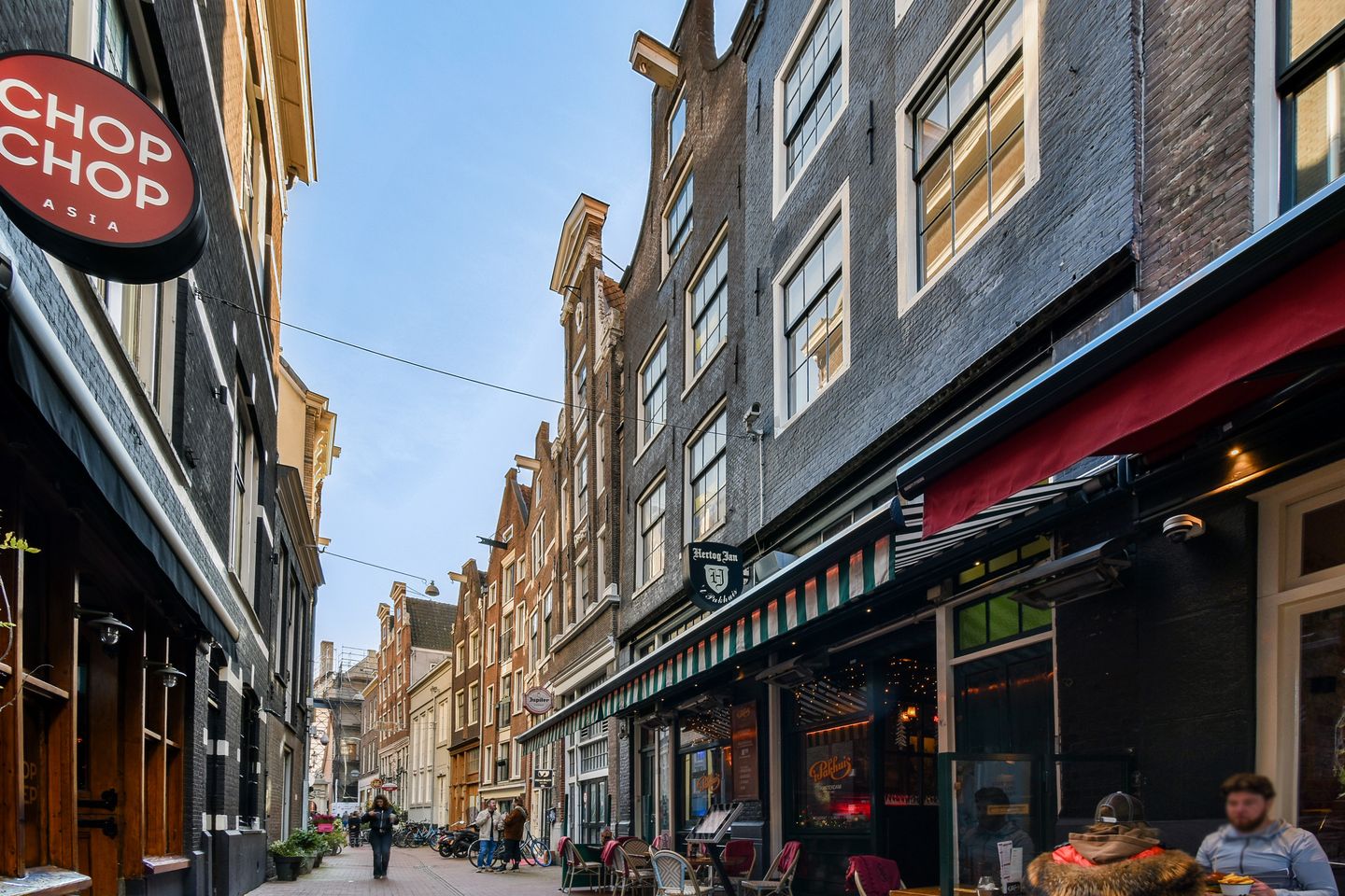 Photo 25 of Voetboogstraat 12-1