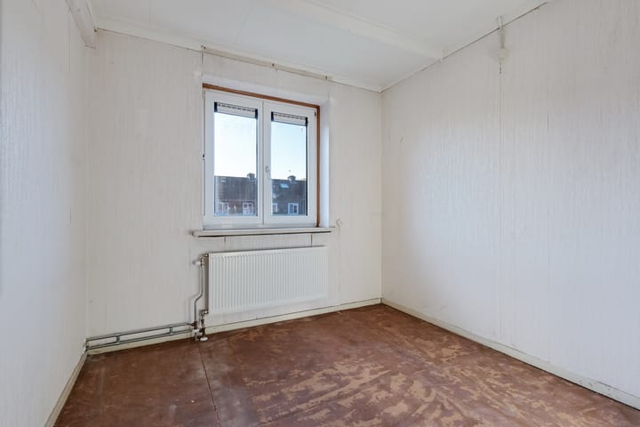 Photo 11 of Esdoornlaan 15