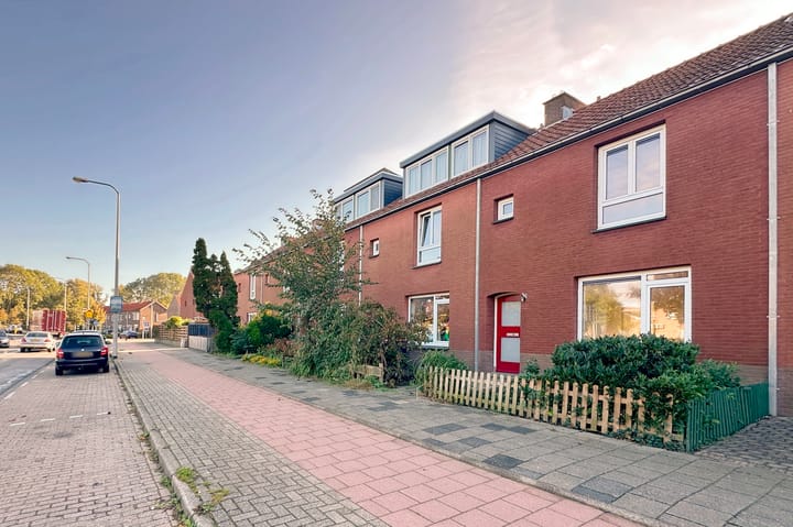 Photo 17 of Esdoornlaan 15