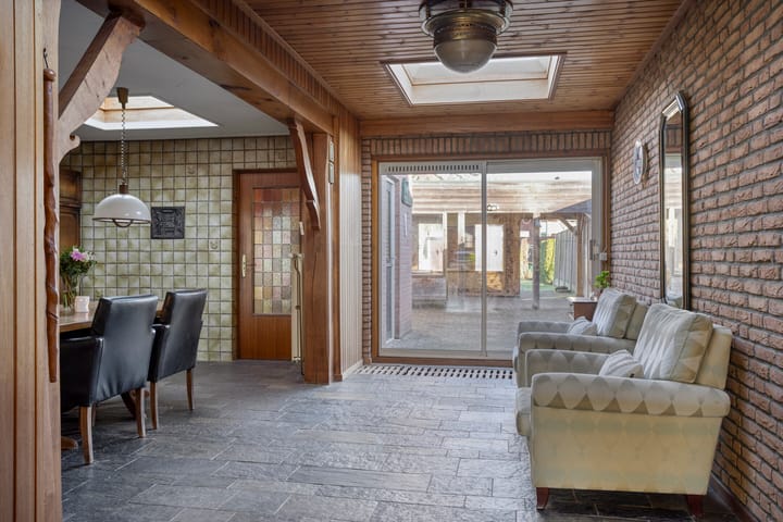 Photo 10 of Zwaluwstraat 9-A