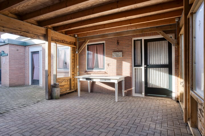 Photo 32 of Zwaluwstraat 9-A