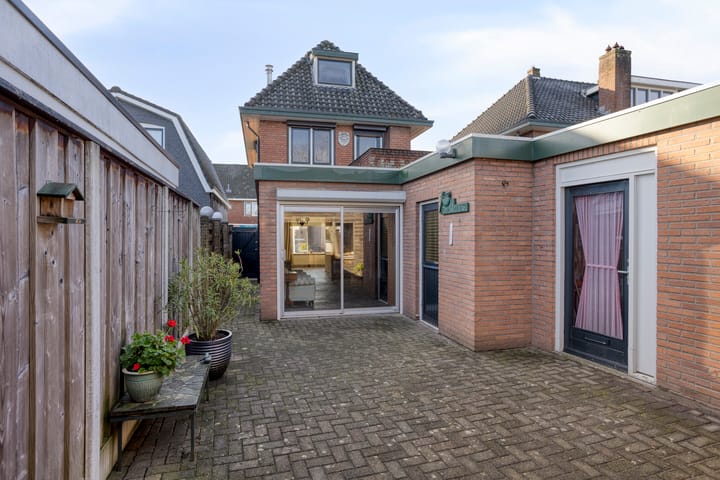 Photo 36 of Zwaluwstraat 9-A