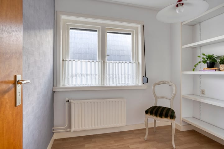 Photo 25 of Zwaluwstraat 9-A