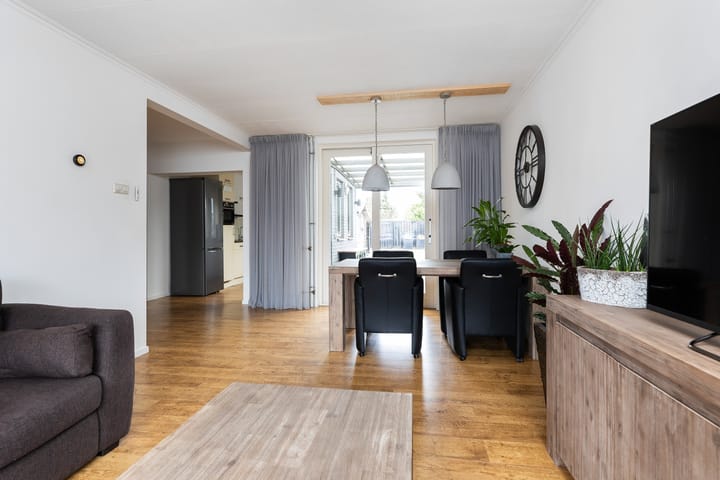 Photo 13 of Lijsterbesstraat 16