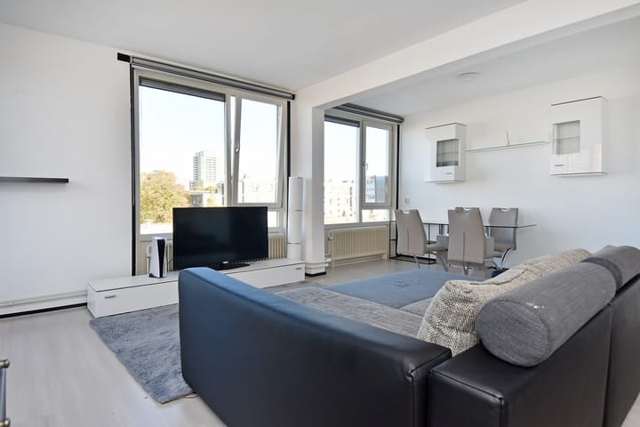 Photo 2 of Leyweg 655