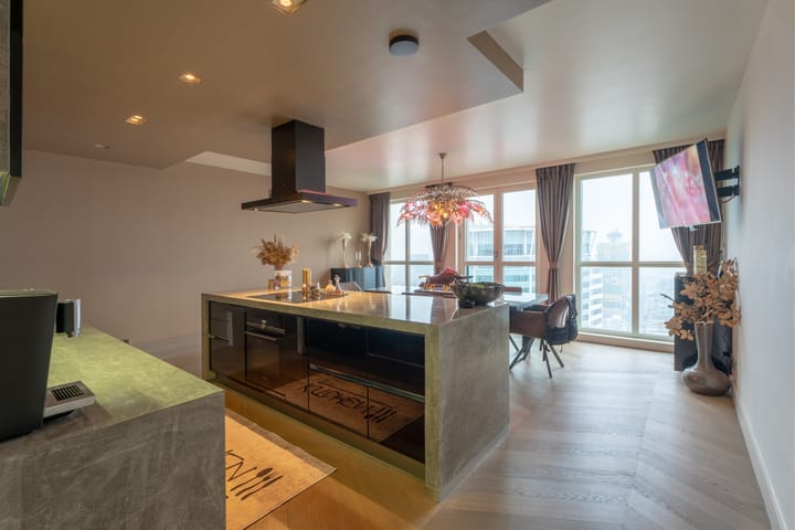 Photo 5 of Blaak 764