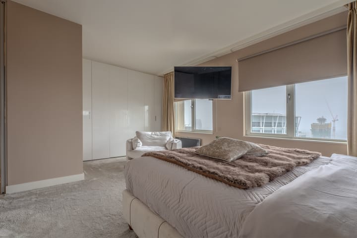 Photo 22 of Blaak 764