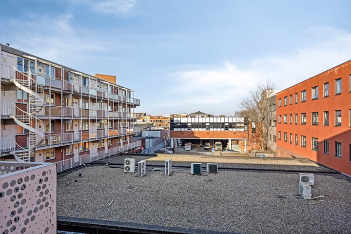 Foto 28 van Polderplein 139