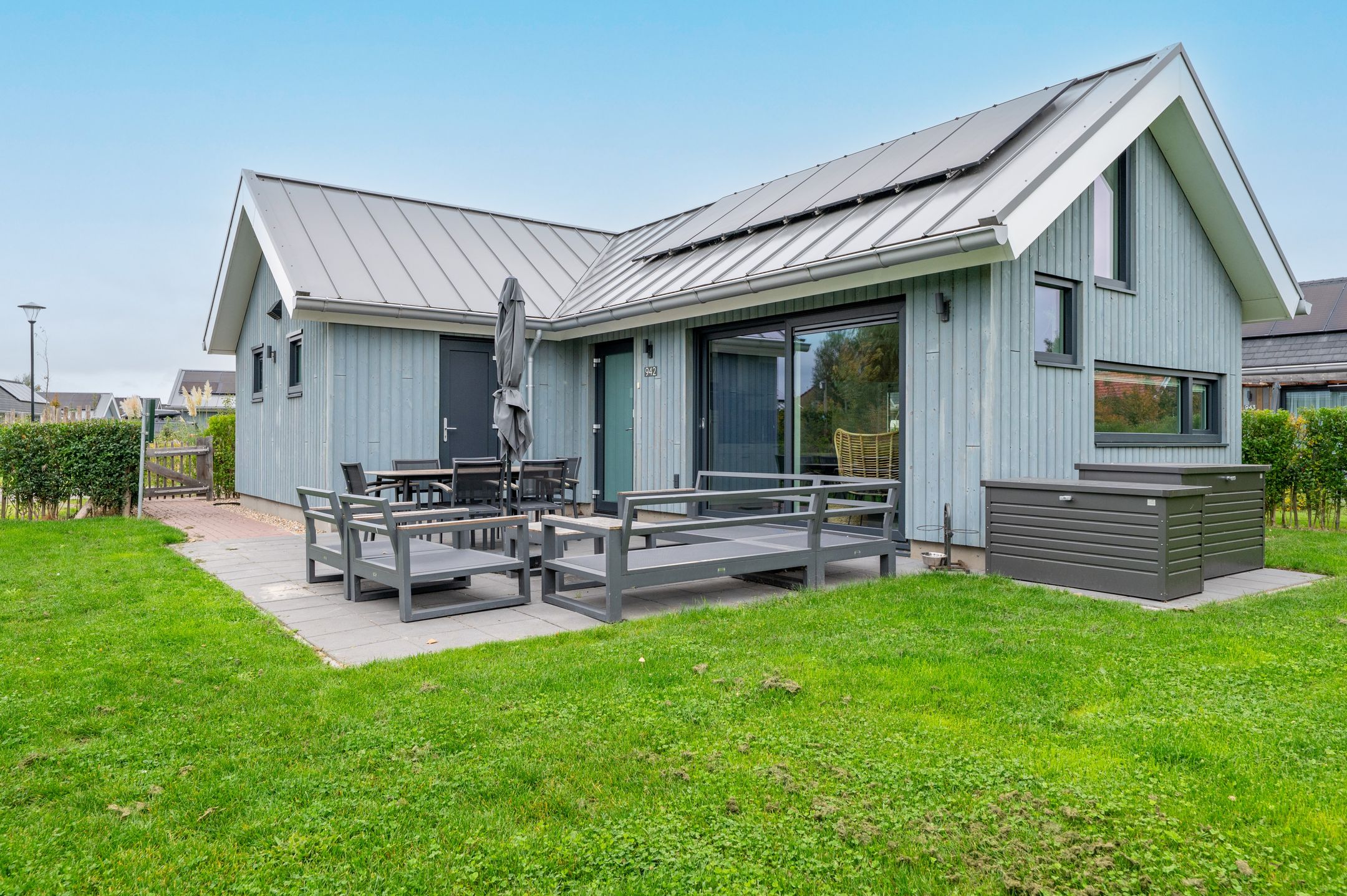 3-bedroom freehold villa in Nieuwvliet — photo 1 of 5