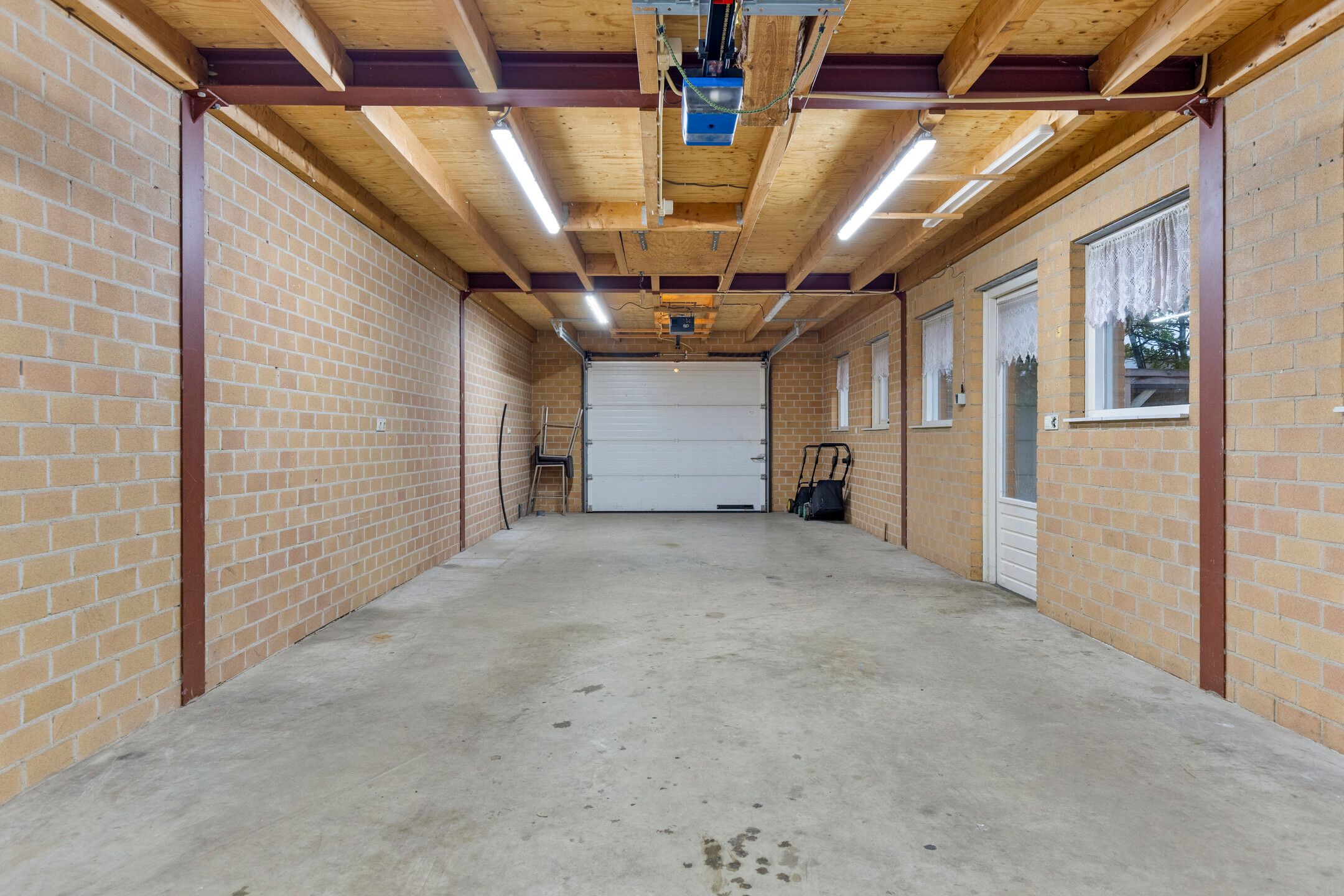 Foto 27 van N.C.B.-laan 93