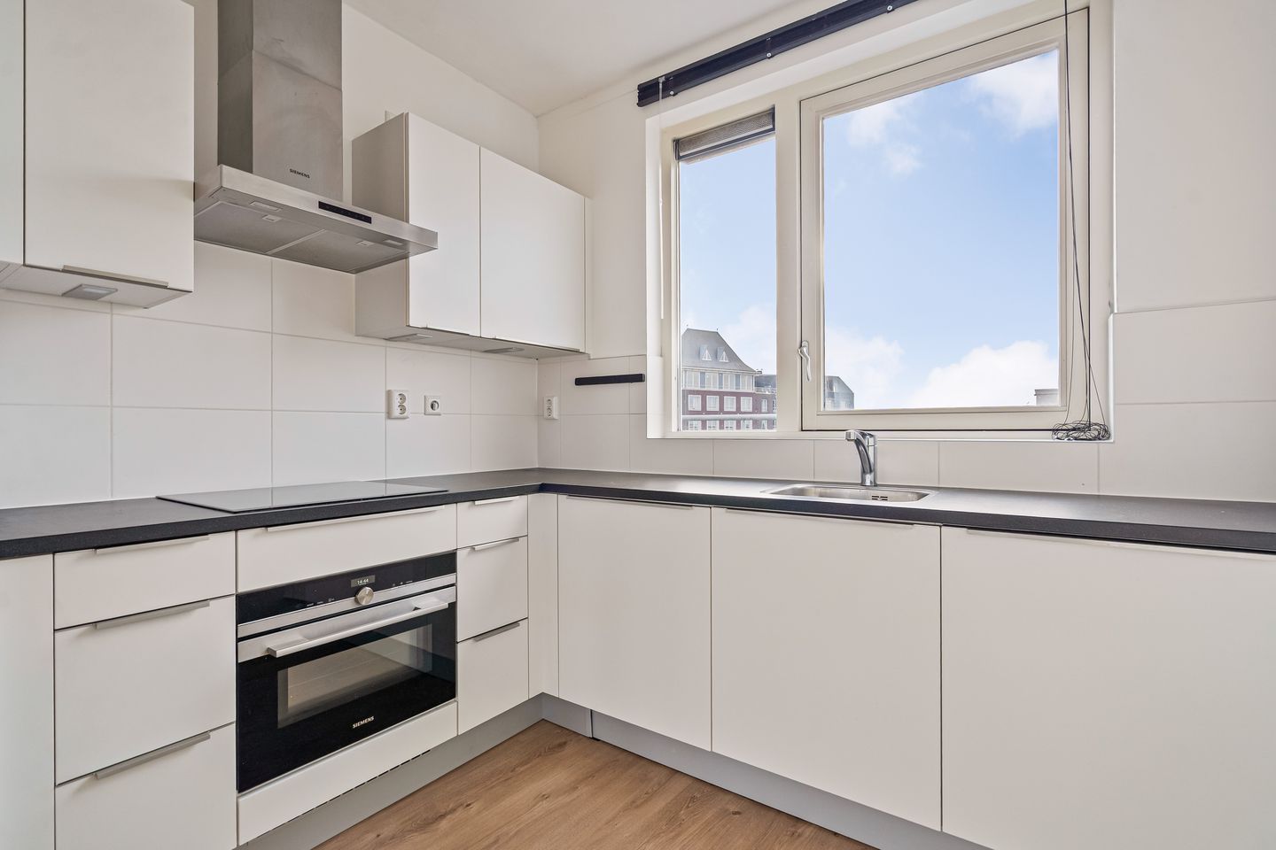 Photo 10 of Timpaanstraat 38