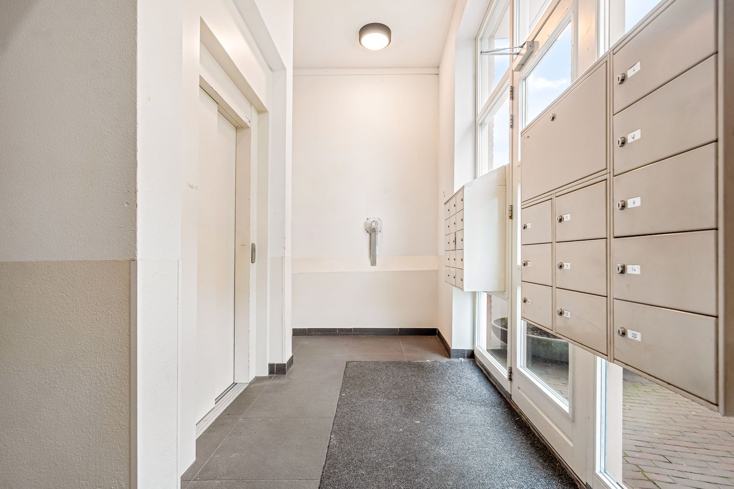 Photo 25 of Timpaanstraat 38