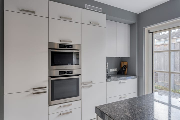 Foto 26 van Trompstraat 11