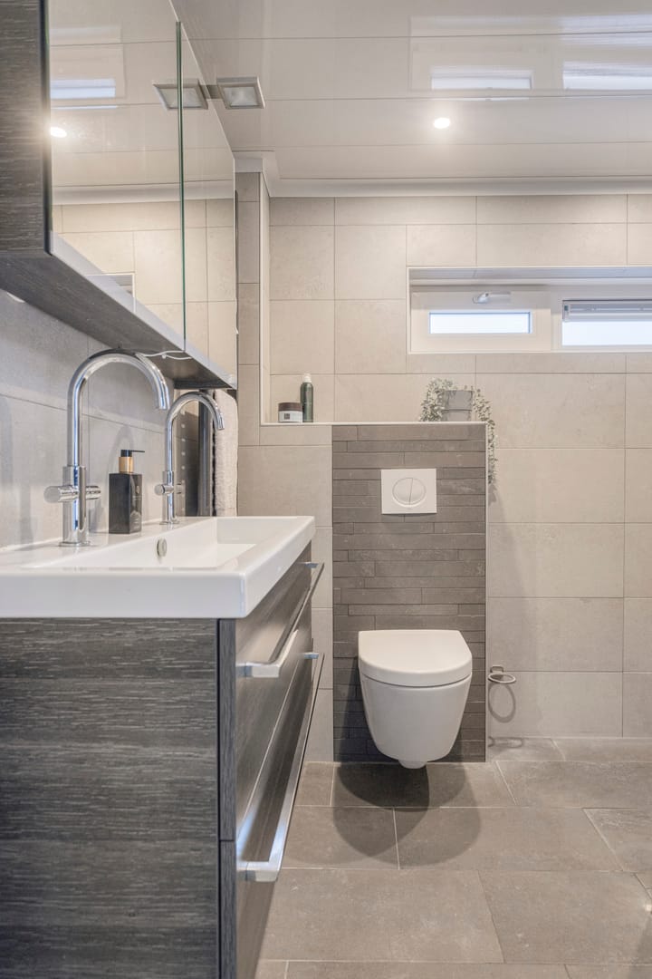 Foto 36 van Trompstraat 11