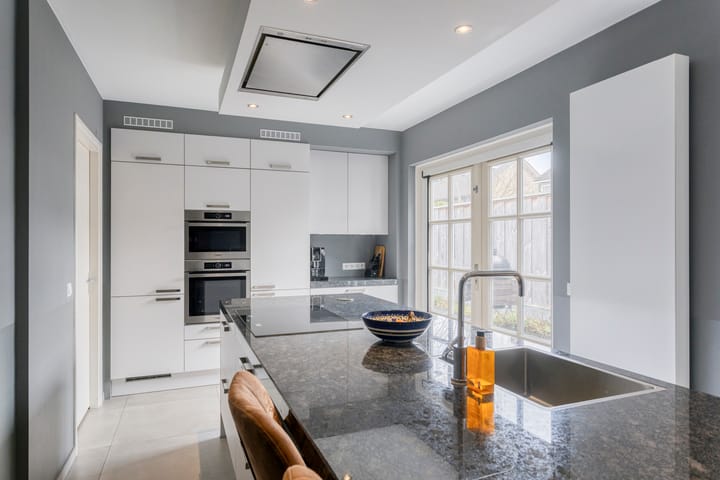 Foto 4 van Trompstraat 11