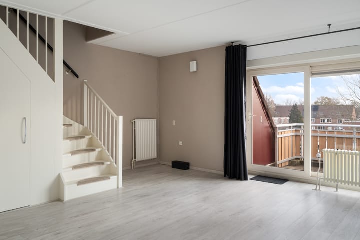 Foto 12 van Anna Karenina erf 44