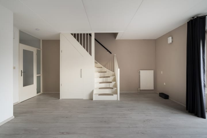 Foto 13 van Anna Karenina erf 44