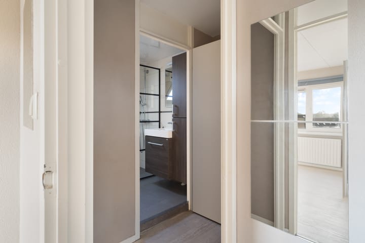 Foto 33 van Anna Karenina erf 44