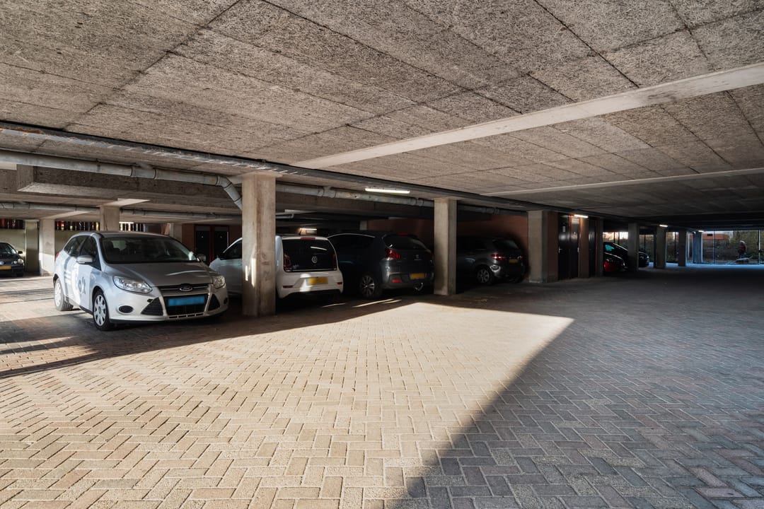 Foto 38 van Anna Karenina erf 44