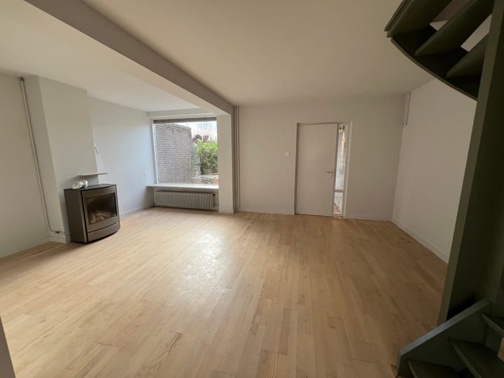 Photo 8 of Hageland 32