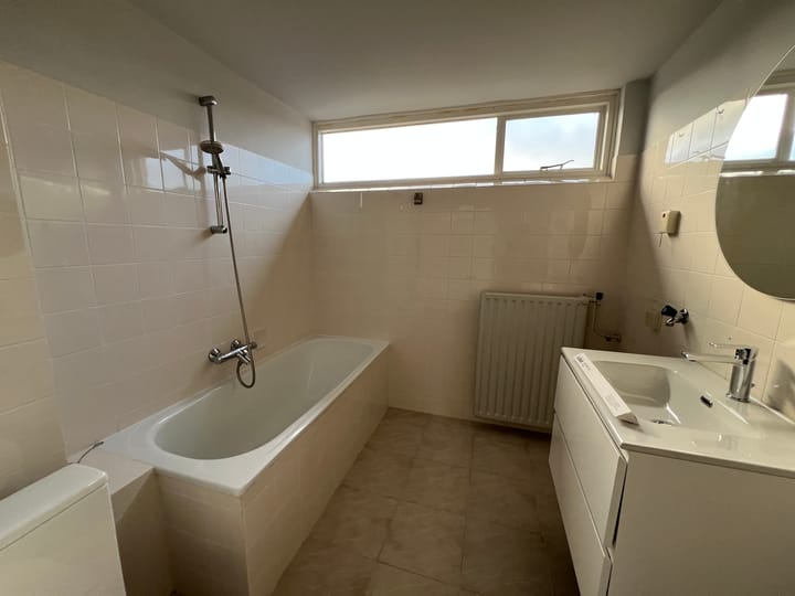 Photo 29 of Hageland 32