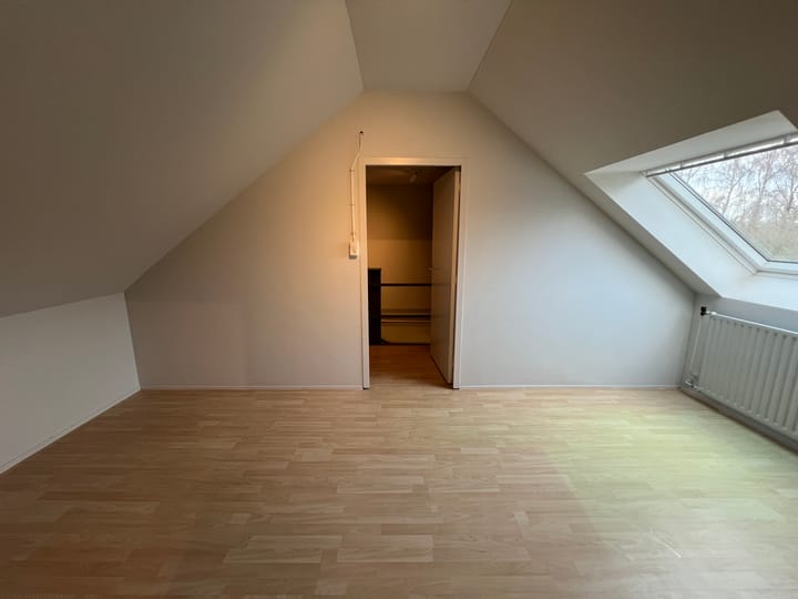 Photo 31 of Hageland 32