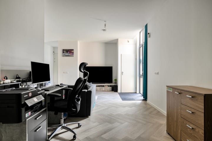 Photo 13 of Reaalhof 302