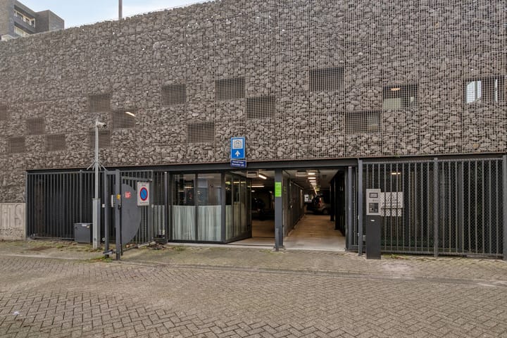 Photo 19 of Reaalhof 302