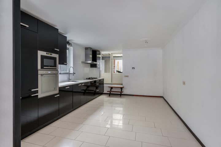 Photo 8 of Waalstraat 35