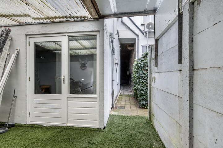 Photo 12 of Waalstraat 35