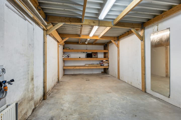 Photo 26 of Waalstraat 35