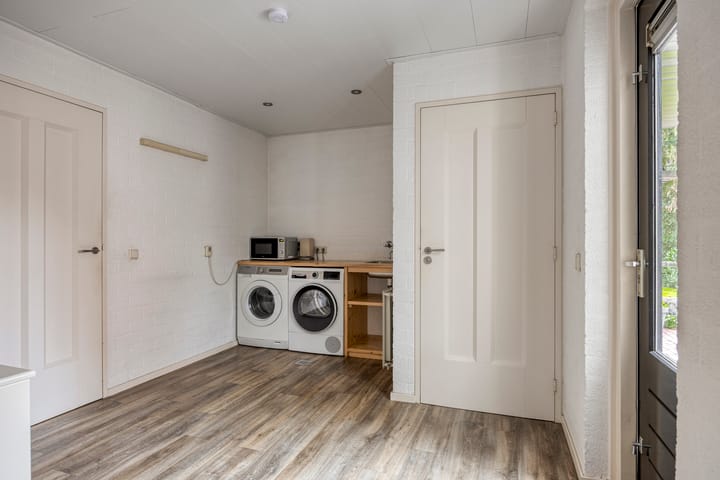 Foto 12 van Tolschestraat 11-A