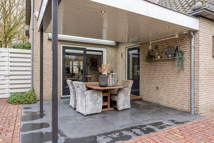 Foto 38 van Tolschestraat 11-A