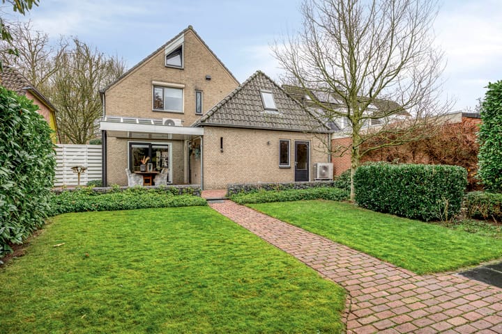 Foto 43 van Tolschestraat 11-A