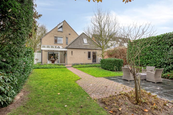 Foto 44 van Tolschestraat 11-A