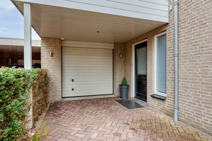 Foto 48 van Tolschestraat 11-A